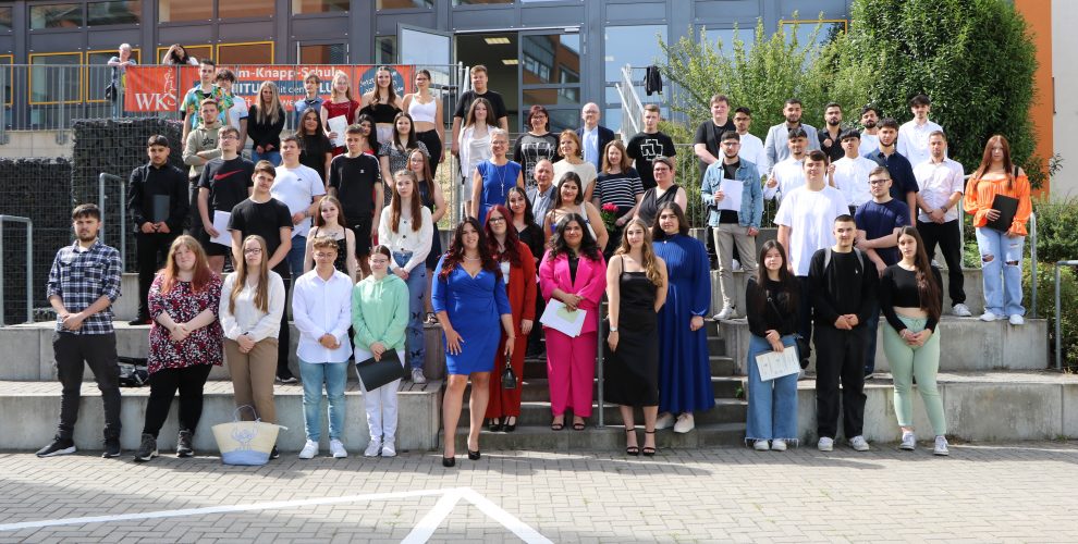 Gemeinsame Verabschiedung von Schülern der Berufsfachschule und der berufsvorbereitenden Bildungsgänge an der WKS