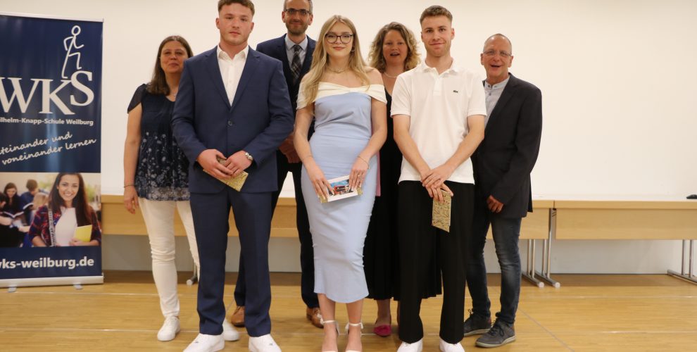 Fachoberschulabsolventen erreichten an der Wilhelm-Knapp-Schule die Studierfähigkeit