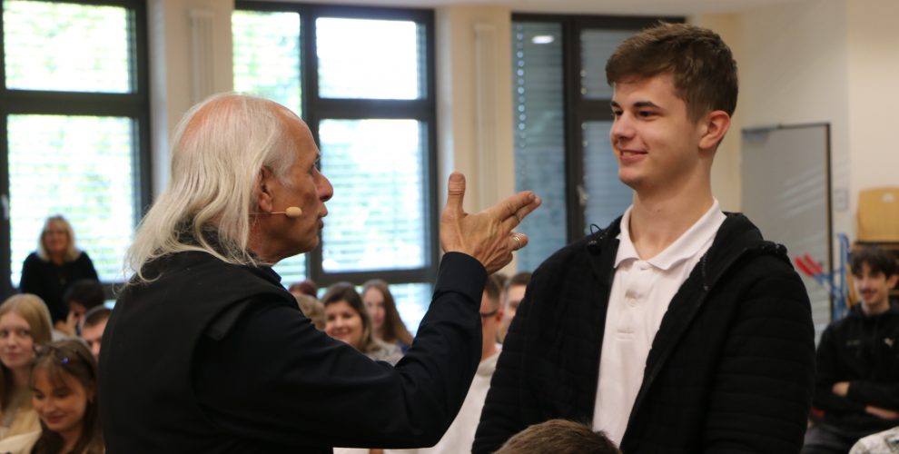 Schauspieler Ekkehart Voigt spielte alle Figuren der bekannten Tragödie