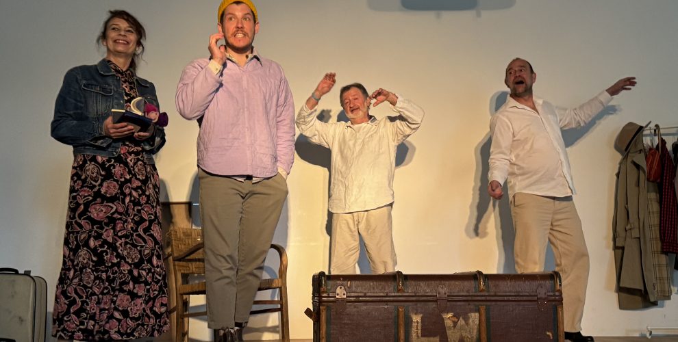 Theaterstück „Weinhebers Koffer“ an der WKS aufgeführt